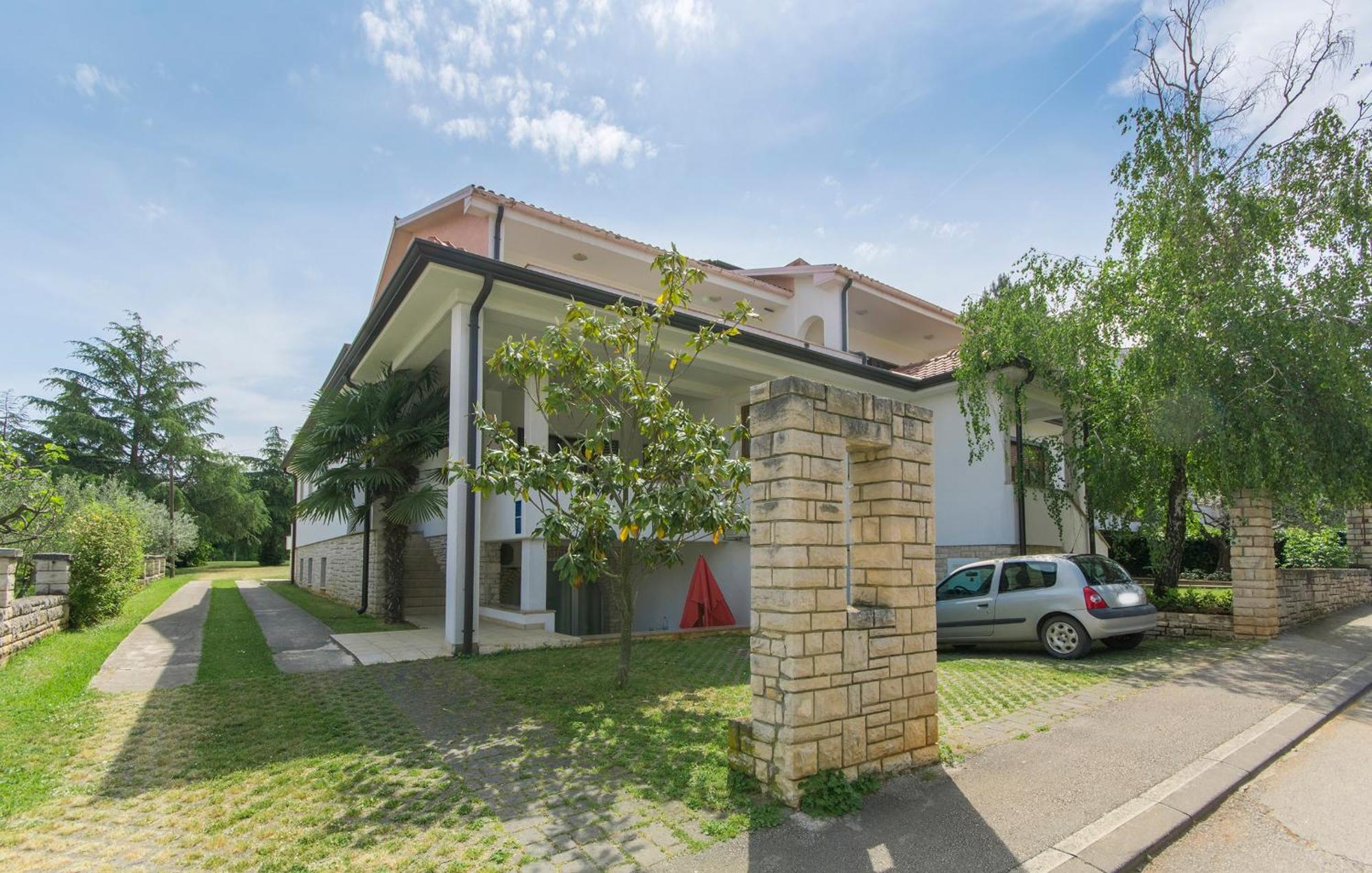 Navetta Apartment Porec Exterior photo